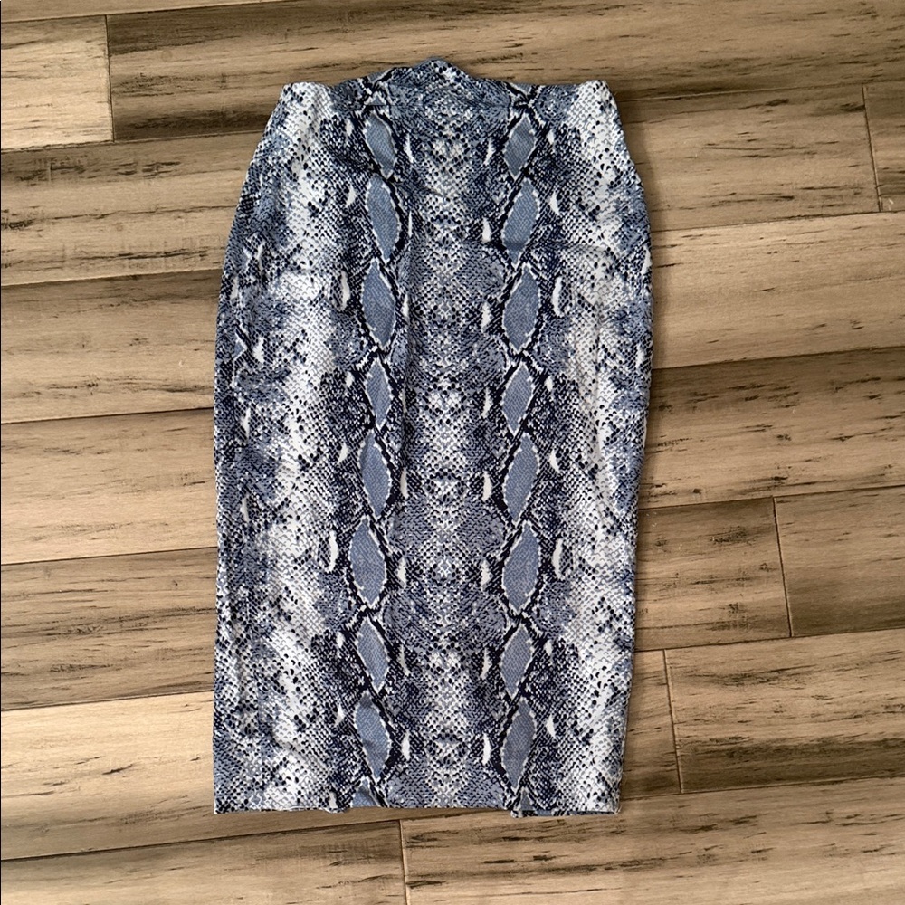 Diane VinFurstenberg Collection Snake-Print Pencil Skirt